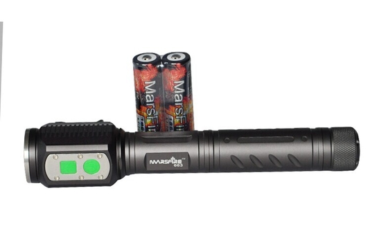 Taktische geführte Taschenlampe des hohen Lumens, CREE 7.4V führte Fackel-Licht für Reise