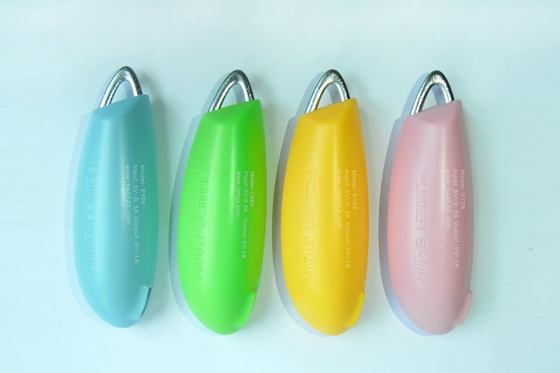 Taschenlampenberufsenergiebank externes keychain Miniblau, grün