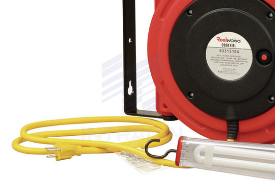 Einzigartiger Sockel-Verschluss-elektrische Kabeltrommel 50" mit Leuchtstofflampe 11W