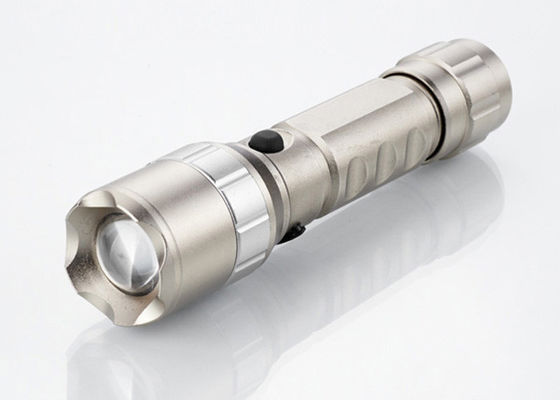 180lm stecken geführte wieder aufladbare Fackel, zoomable Taschenlampe 5W für das Kampieren ein