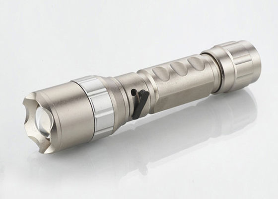 180lm stecken geführte wieder aufladbare Fackel, zoomable Taschenlampe 5W für das Kampieren ein